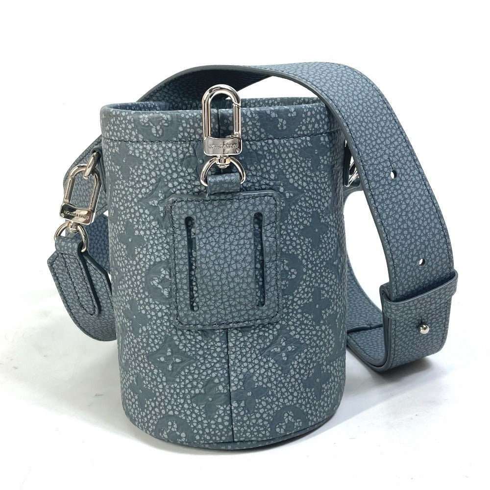 LOUIS VUITTON M81572 トリヨン・クライミング チョーク・ポーチ カバン 斜め掛け ショルダーバッグ トリヨンレザー メンズ グレー