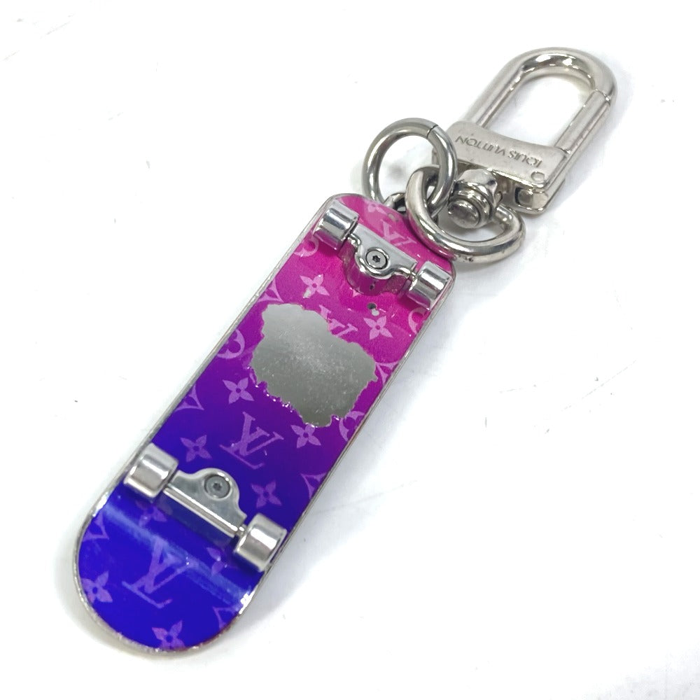 LOUIS VUITTON MP3269 スケボー ビジューサック スケートボード バッグチャーム キーホルダー メタル メンズ ブラック