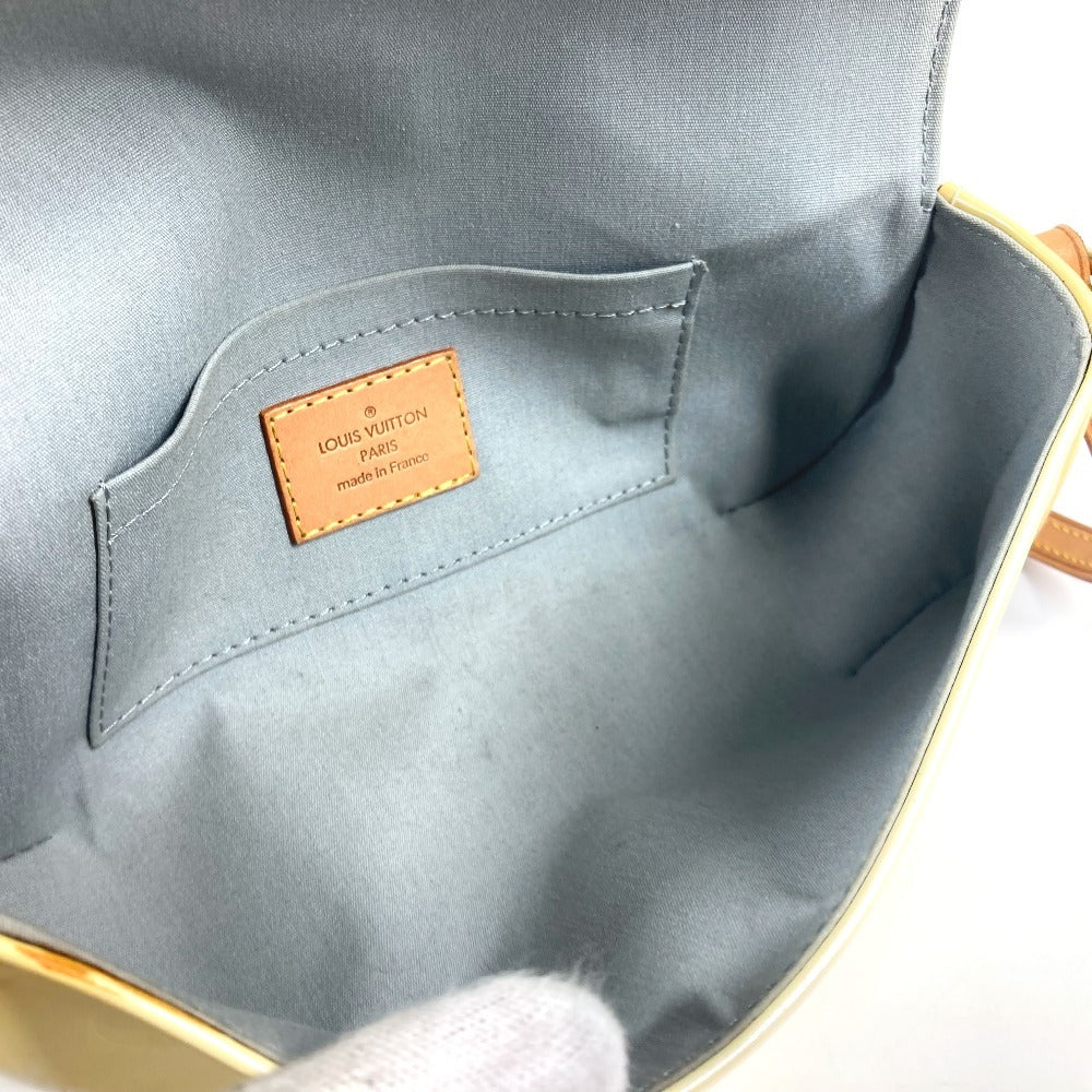 LOUIS VUITTON M91507 モノグラムヴェルニ マリブストリート フラップ カバン 肩掛け ショルダーバッグ モノグラムヴェルニ レディース ペルル ホワイト - brandshop-reference