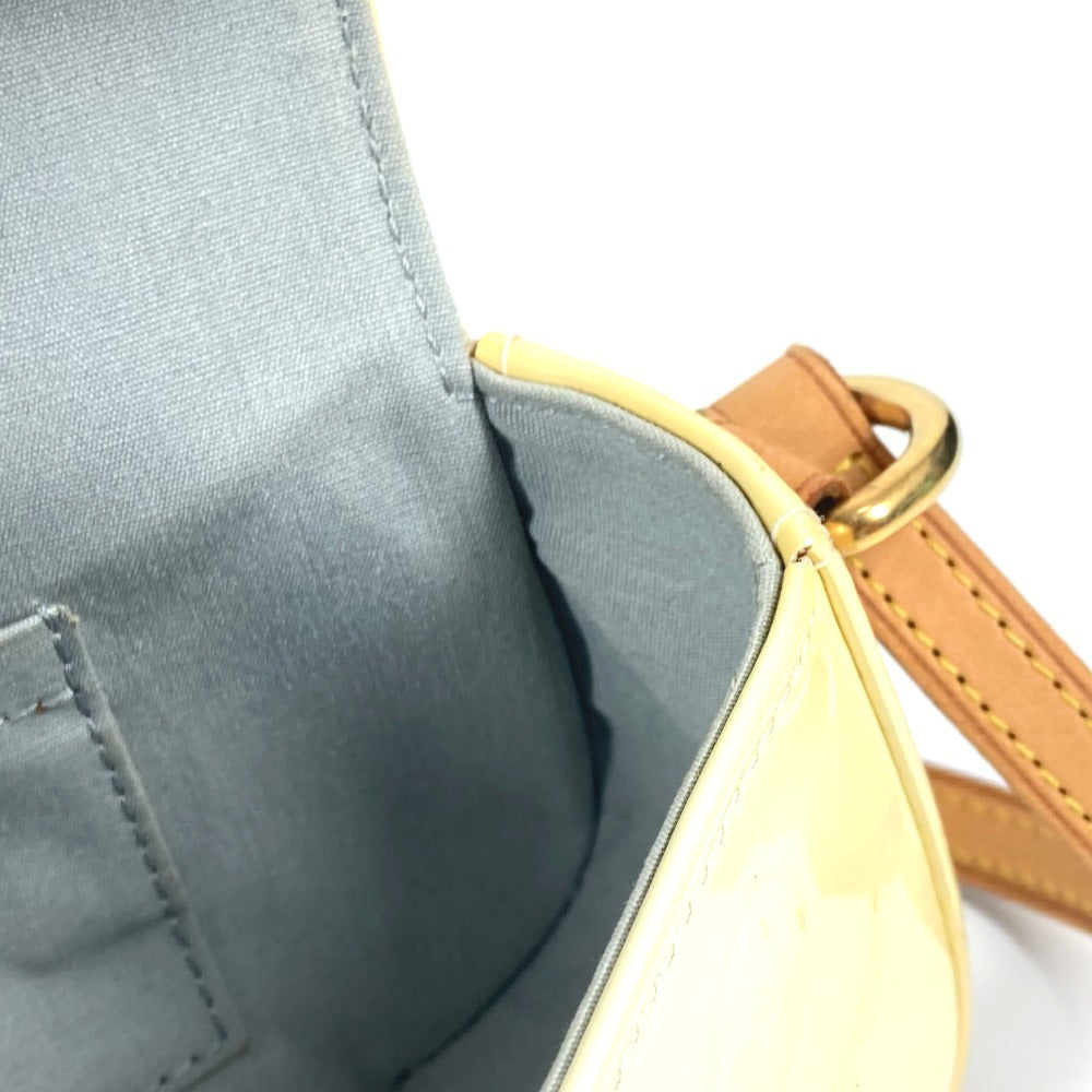 LOUIS VUITTON M91507 モノグラムヴェルニ マリブストリート フラップ カバン 肩掛け ショルダーバッグ モノグラムヴェルニ レディース ペルル ホワイト - brandshop-reference