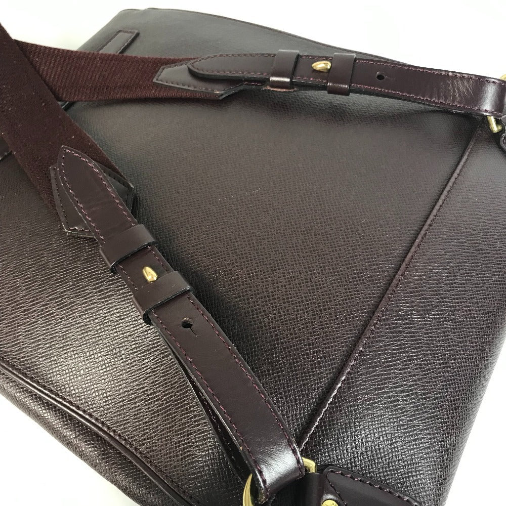 LOUIS VUITTON M30176 タイガ カシアー バックパック カバン フラップ リュックサック タイガレザー ユニセックス アカジュー ワインレッド