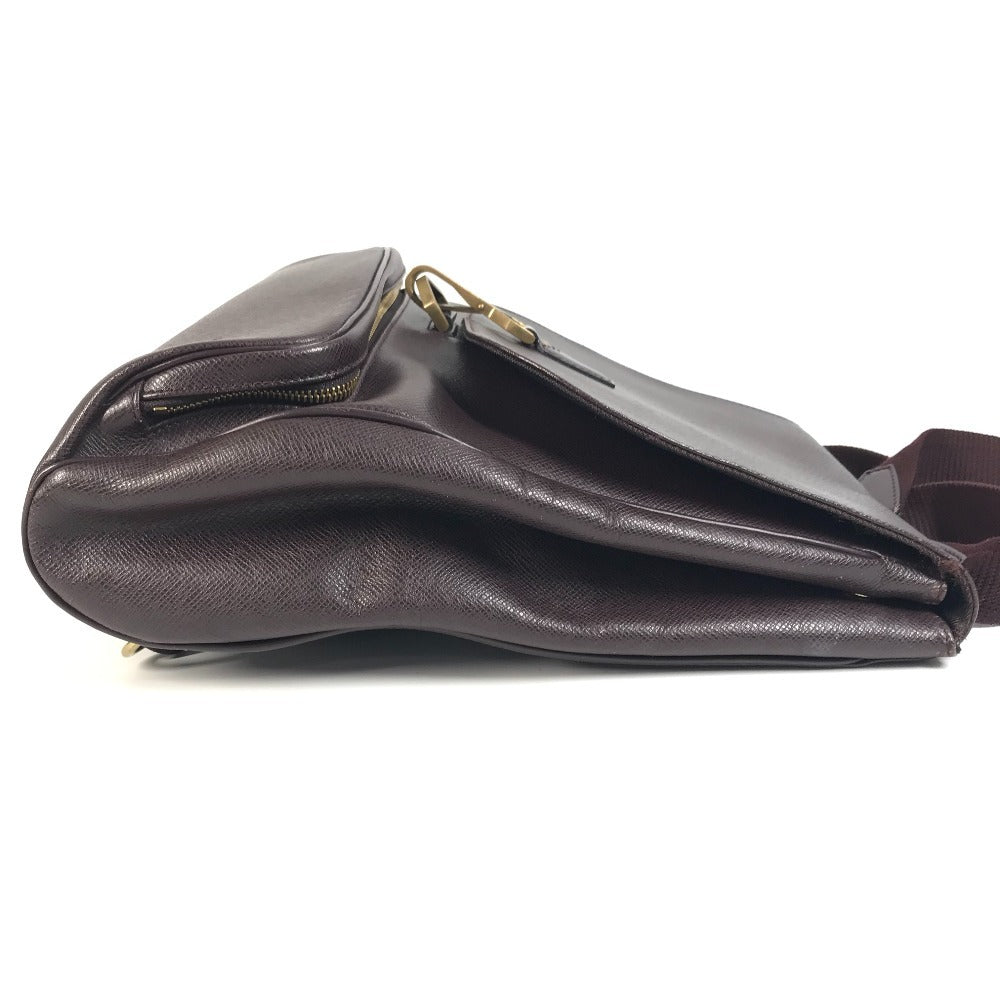 LOUIS VUITTON M30176 タイガ カシアー バックパック カバン フラップ リュックサック タイガレザー ユニセックス アカジュー ワインレッド