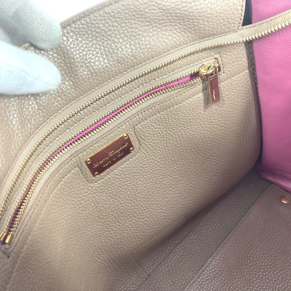 Salvatore Ferragamo ガンチーニ ロゴ バイカラー 2WAYバッグ ショルダーバッグ 肩掛け トートバッグ レザー レディース ベージュ - brandshop-reference