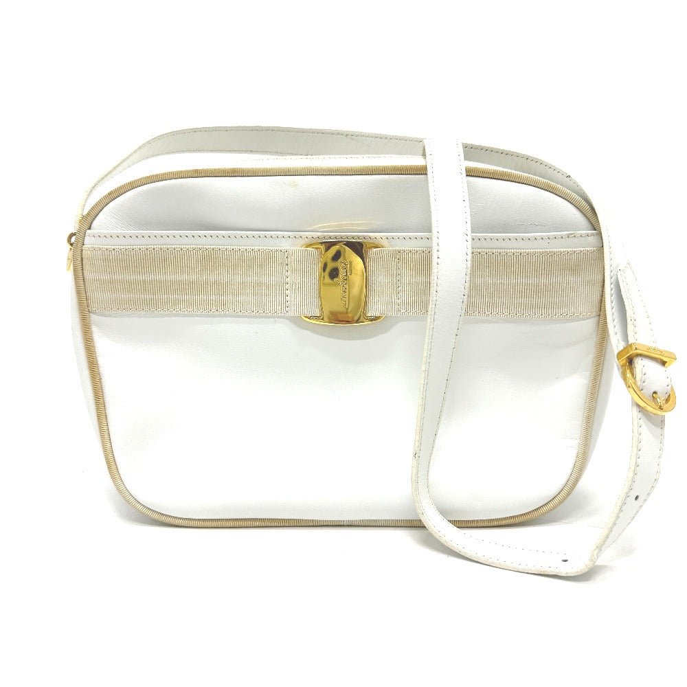 Salvatore Ferragamo BA214183 ヴァラ リボン ショルダーバッグ レザー レディース ホワイト
