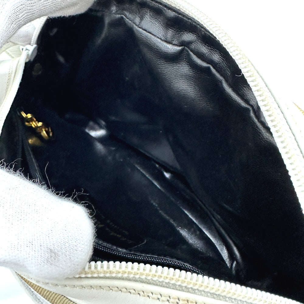 Salvatore Ferragamo BA214183 ヴァラ リボン ショルダーバッグ レザー レディース ホワイト