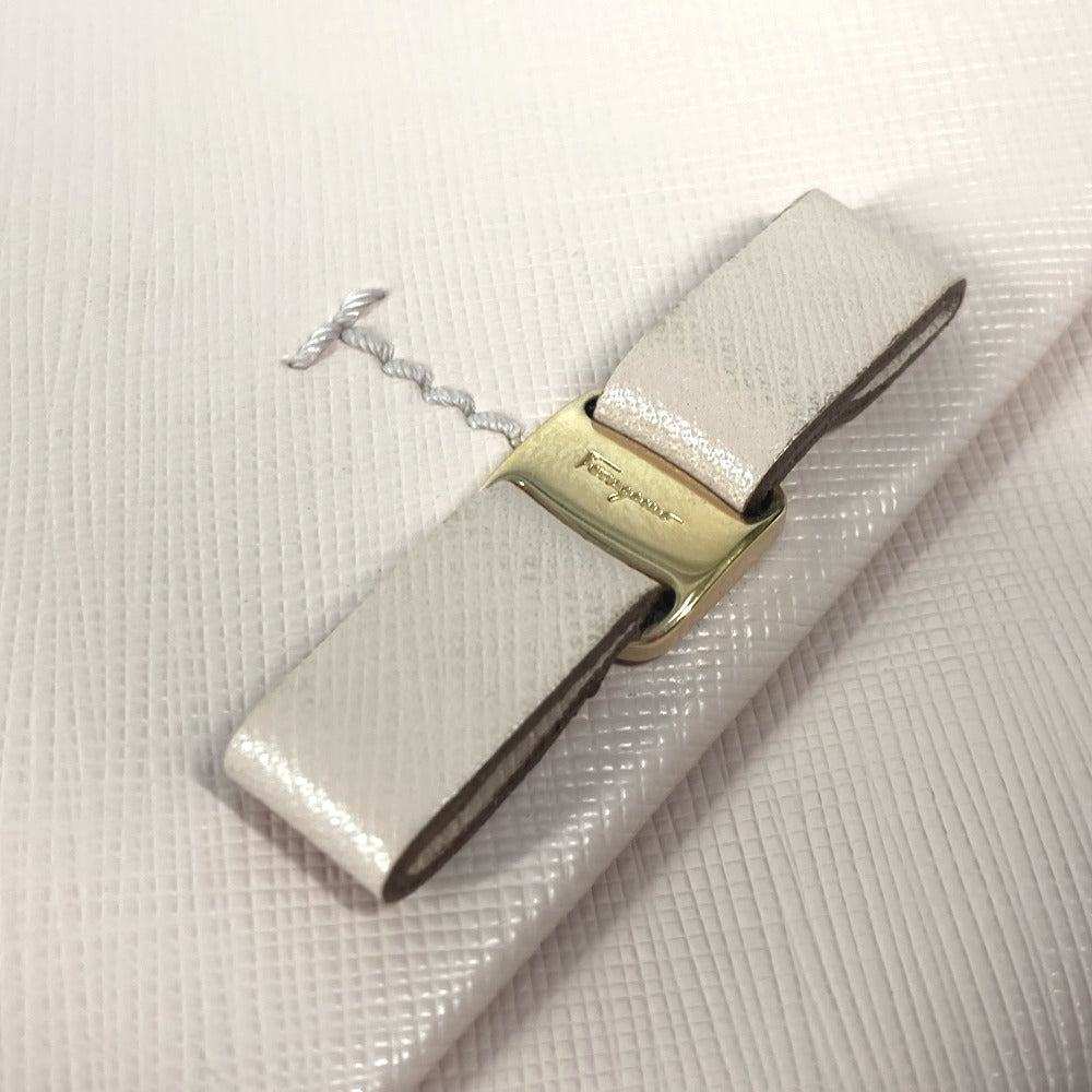 Salvatore Ferragamo ストラップ付  ヴァラ リボン りぼん ポーチ フラップ クラッチバッグ レザー レディース ピンク - brandshop-reference