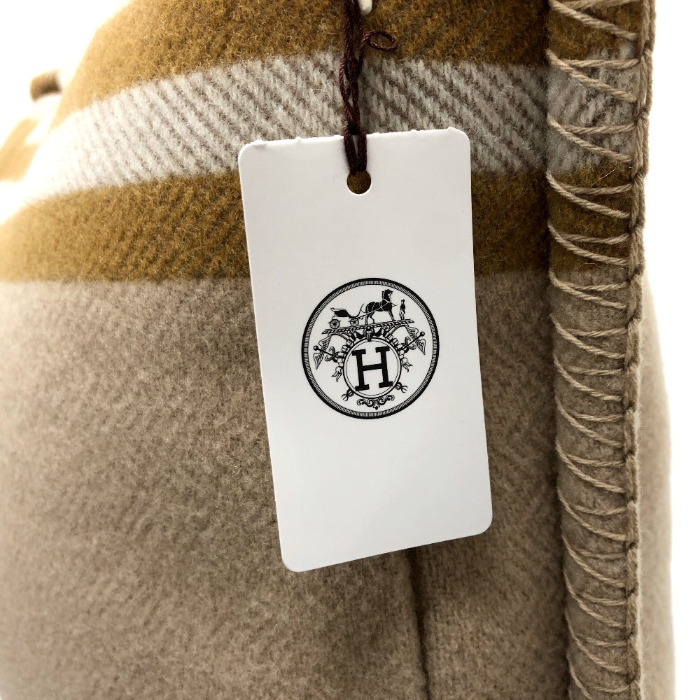 HERMES Itaq Cushion, Wool/Cashmere, Unisex, Beige