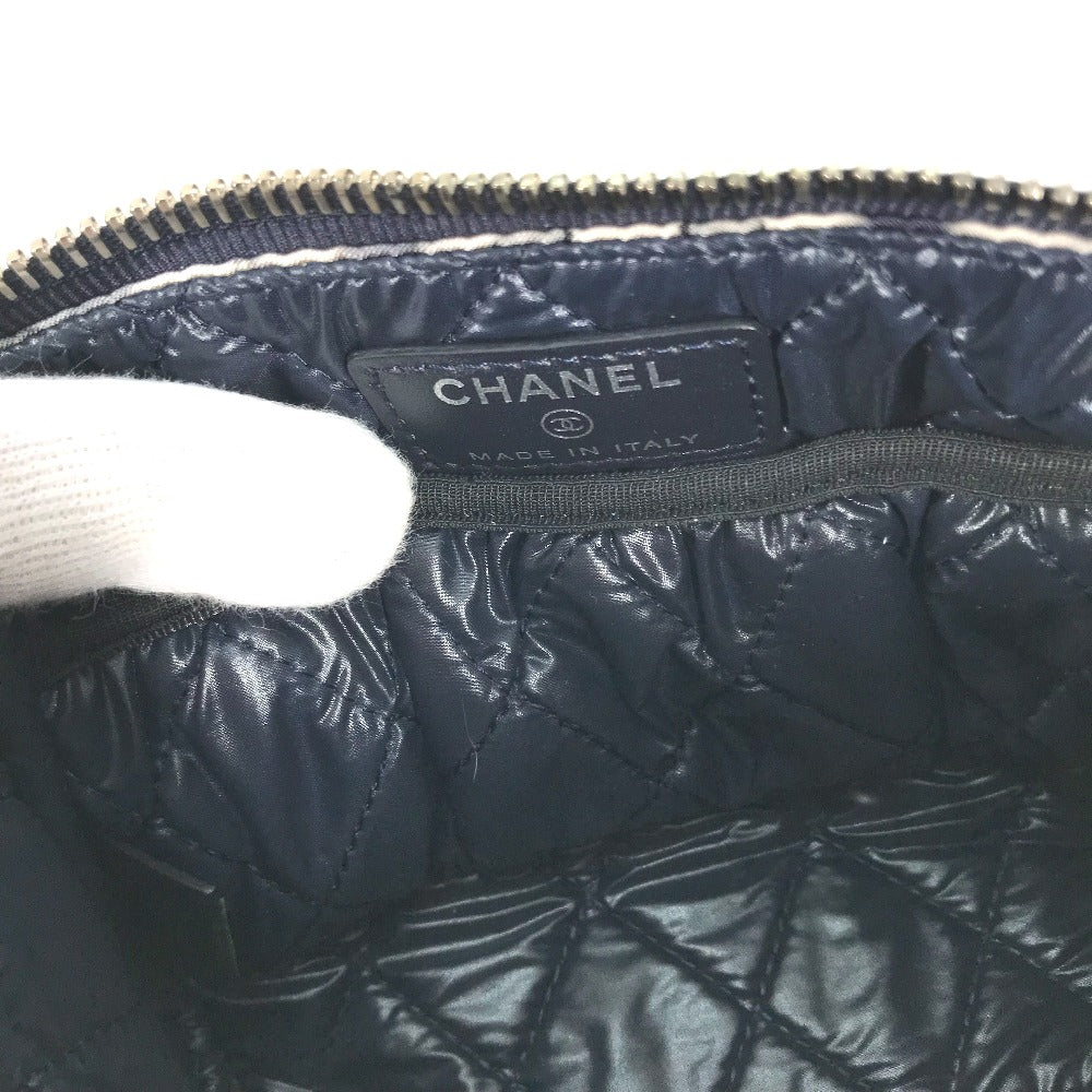 CHANEL キャット 猫 メイクポーチ 化粧ポーチ ポーチ ナイロン レディース - brandshop-reference