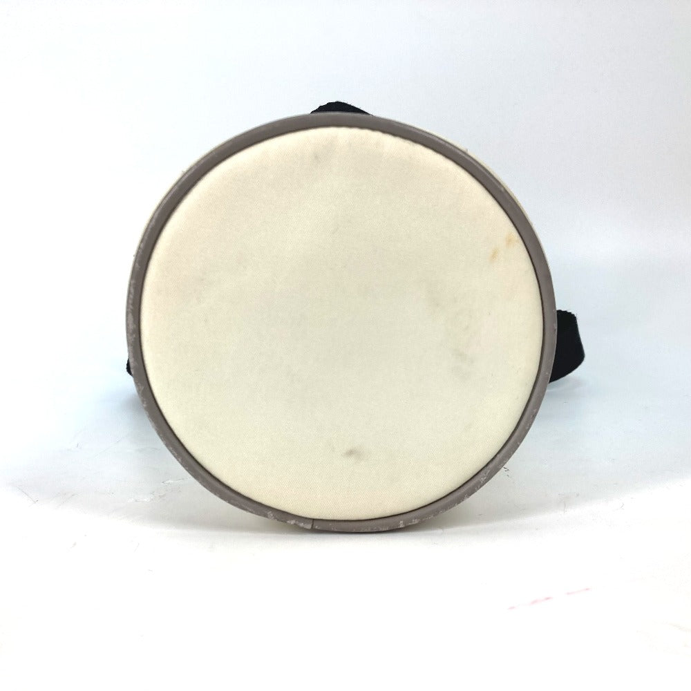 CHANEL スポーツ ペットボトル入れ CC ココマーク ボトルホルダー 斜め掛け ショルダーバッグ ナイロン レディース ホワイト - brandshop-reference