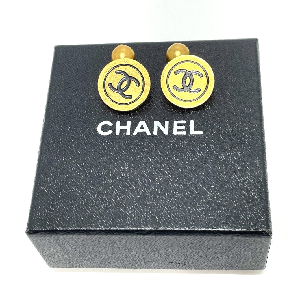 CHANEL CC Coco Mark 93A Vintage Fashion Accessory Metal Cufflinks Women's Gold