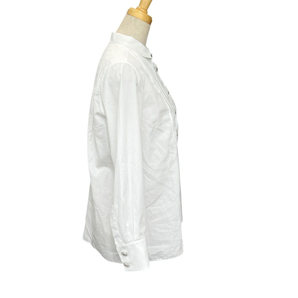 Chanel P59362 18a Button Rhinestone Button Ruffle Blouse Lengan Panjang Blaus Kapas Wanita Putih