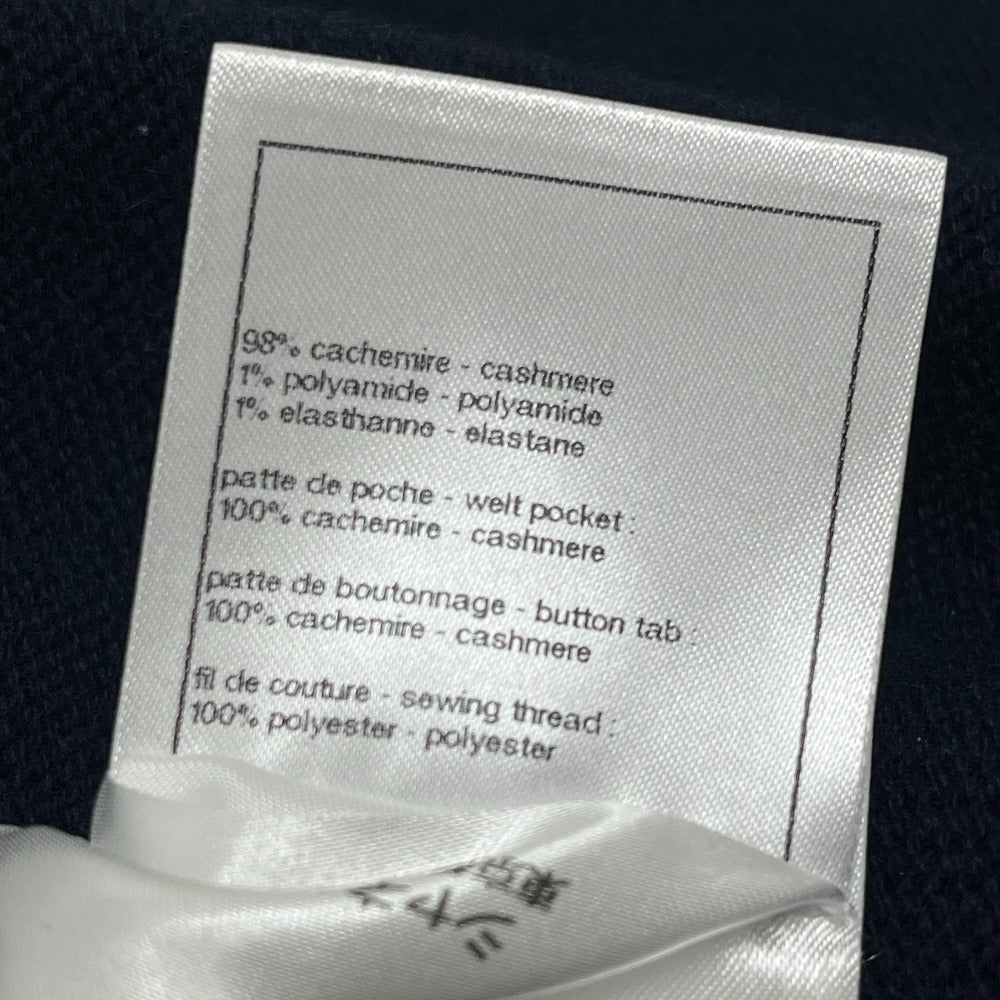 CHANEL P81370 2026年春夏 プレコレクション ココマークボタン アパレル カーディガン カシミヤ レディース ネイビーブルー & レッド ネイビー