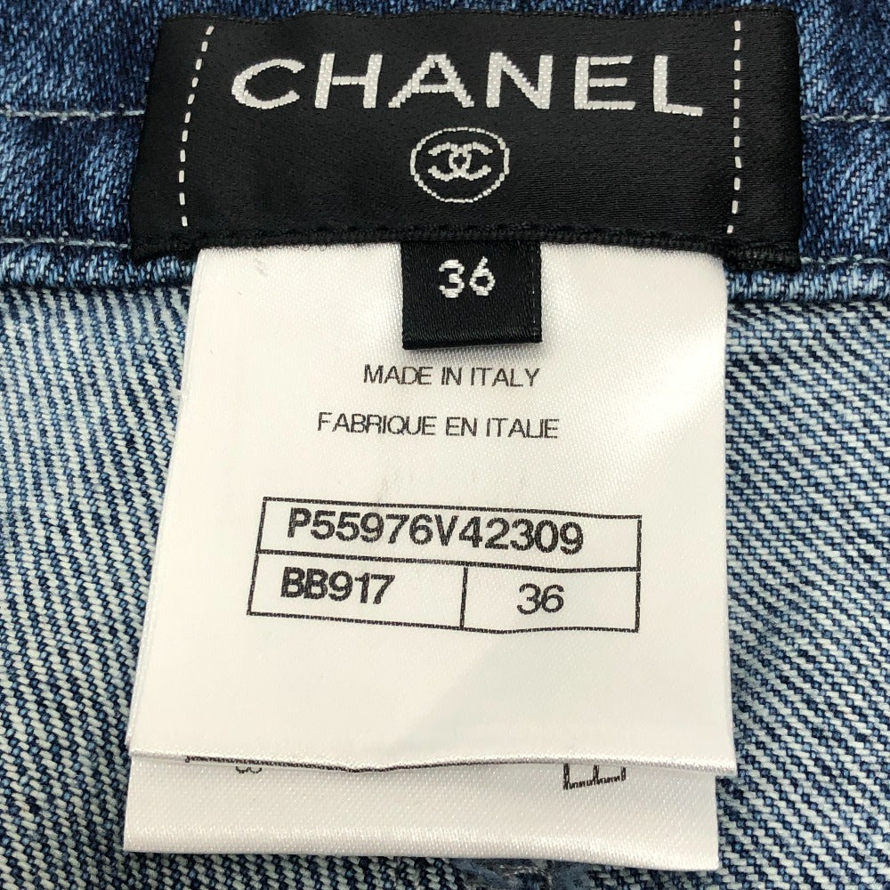 CHANEL P55976 ココマークボタン アパレル ボトムス ひざ丈 デニム スカート コットン レディース ブルー