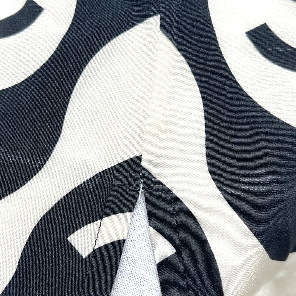 CHANEL P70211 21P CC Mark Wave apparel short sleeves Short sleeve T-shirt silk Black/White Used