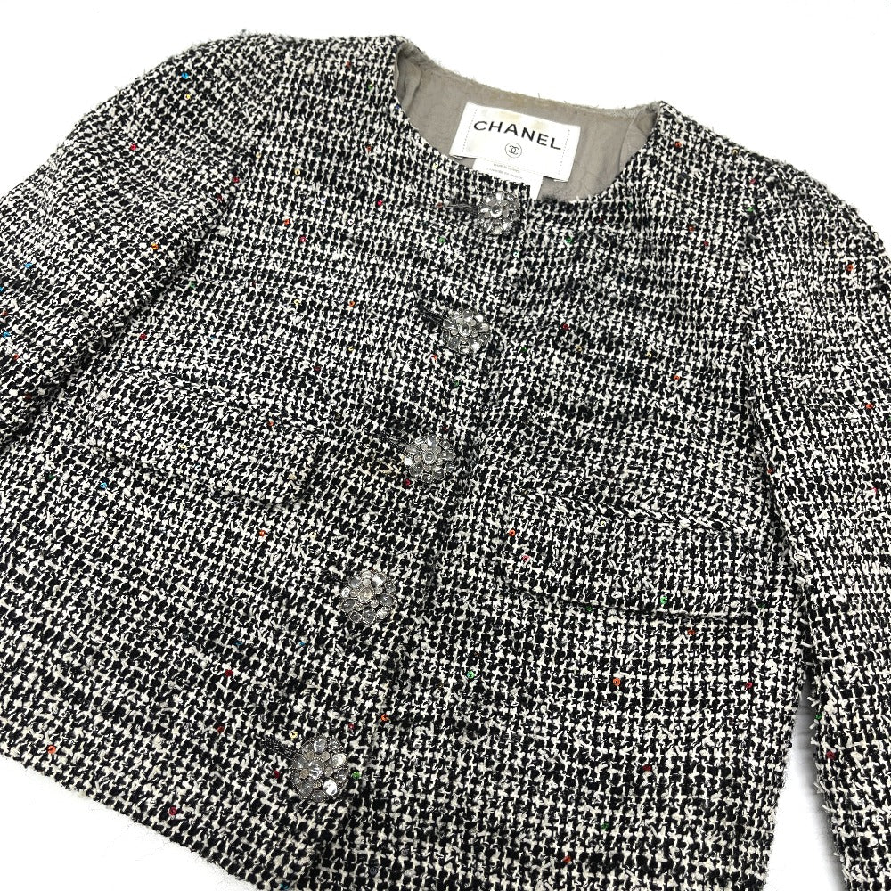 CHANEL P50738 Tweed Bijoux Flower Buttons Apparel, collarless, sequined outerwear Jacket tweed gray Used
