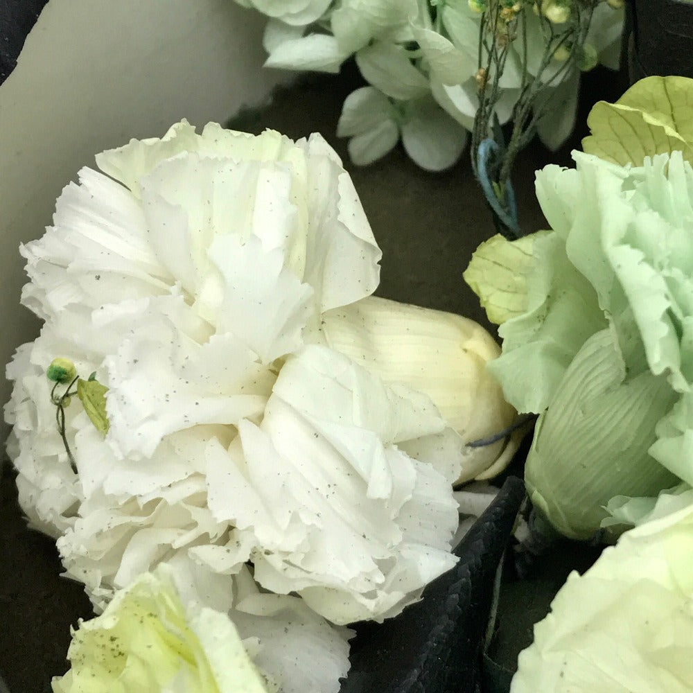 CHANEL Interior Novelty Preserved Flower Ornament for Women, Green
