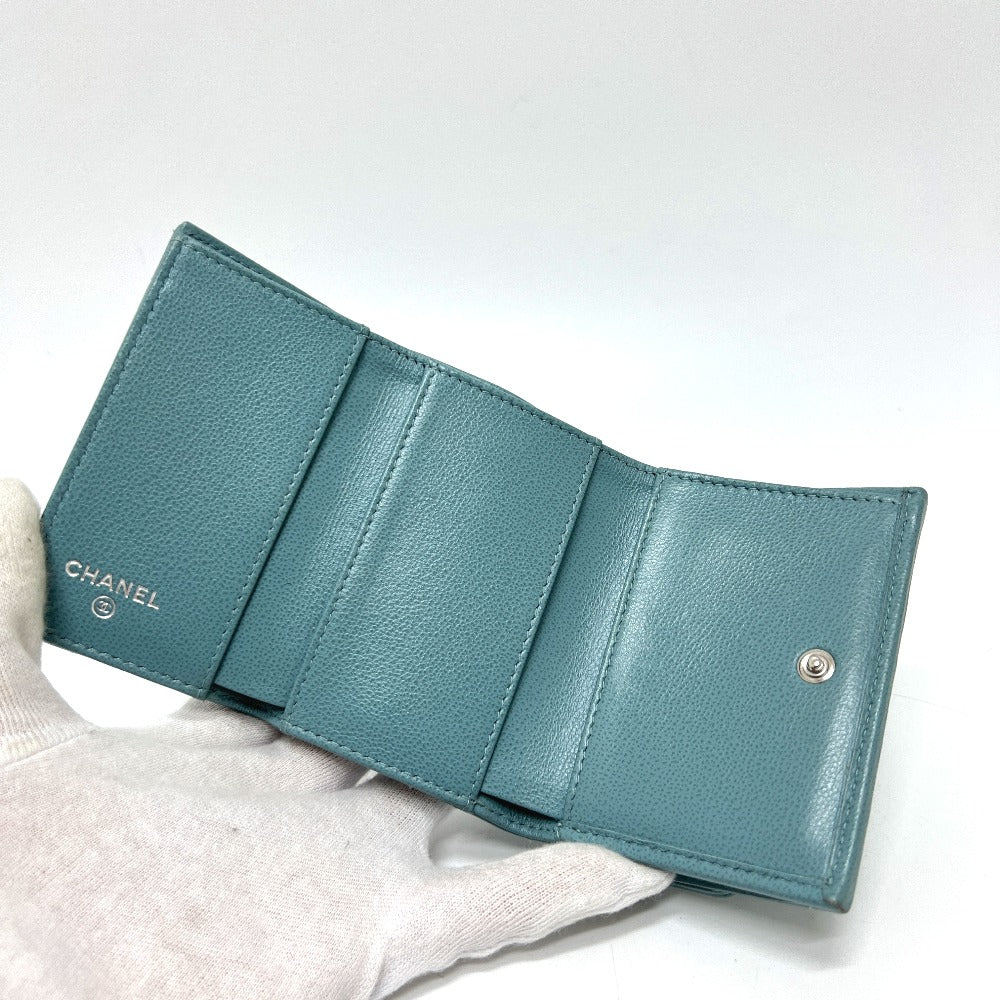 CHANEL プッシュロック ハーフココマーク コンパクトウォレット 財布 ウォレット 3つ折り財布 レザー レディース ライトブルー ブルー