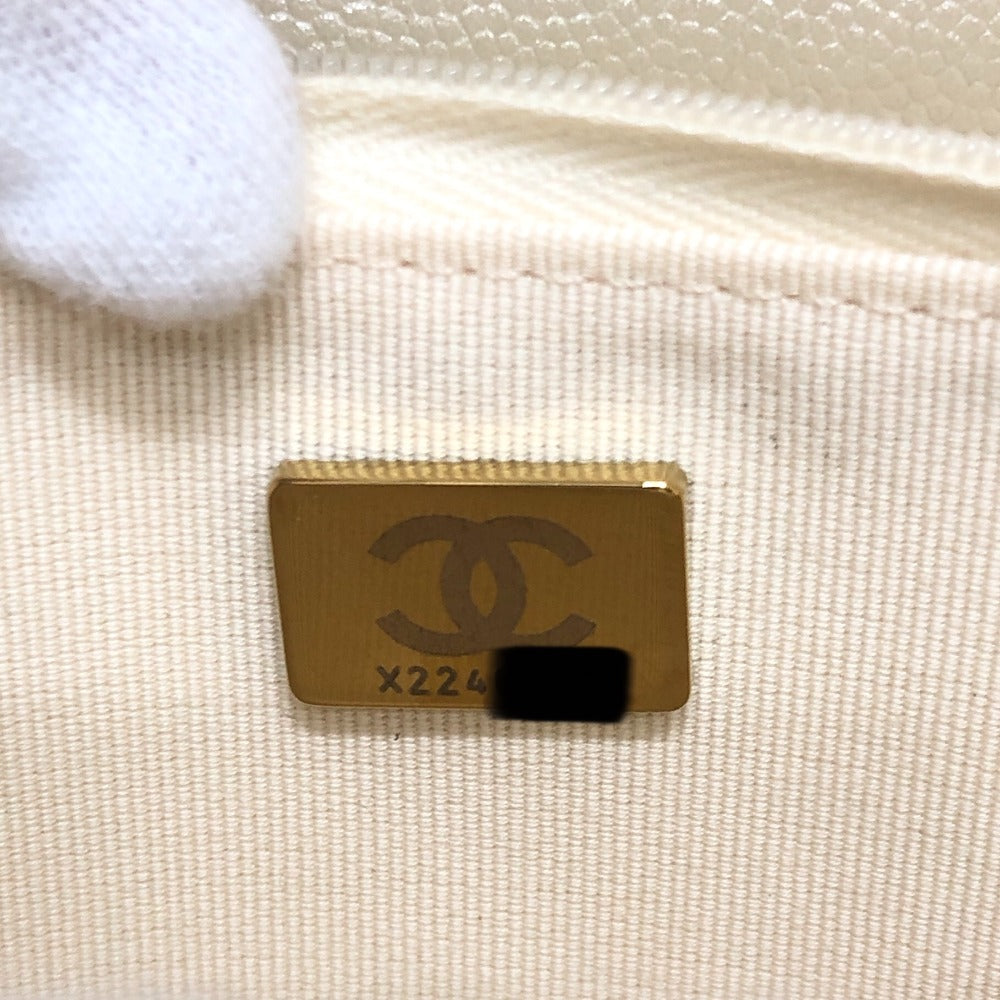 CHANEL AP4653 メティエダール コレクション ココマーク カバン チェーンウォレット 斜め掛け ショルダーバッグ キャビアスキン レディース クリームホワイト ホワイト