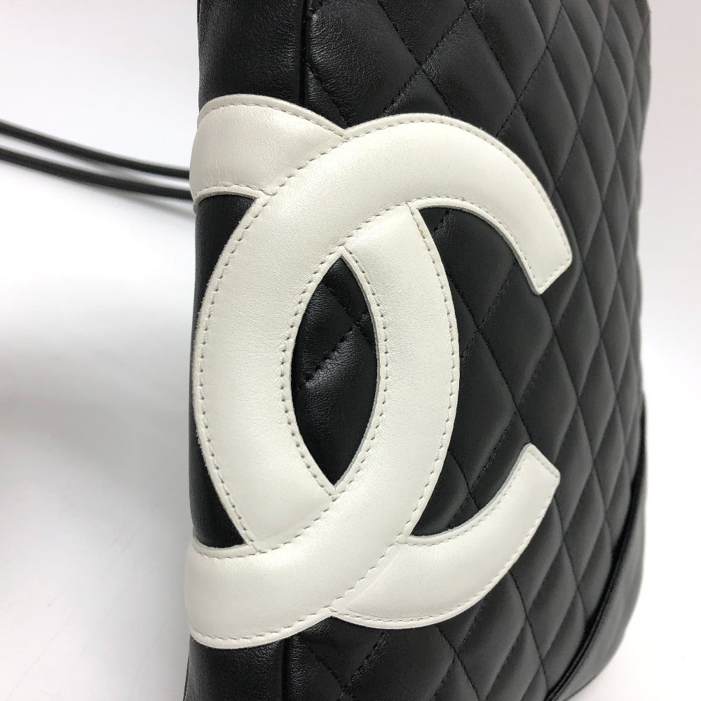 CHANEL カンボンライン ミディアム 肩掛け 斜め掛け カバン  ショルダーバッグ ラムスキン レディース