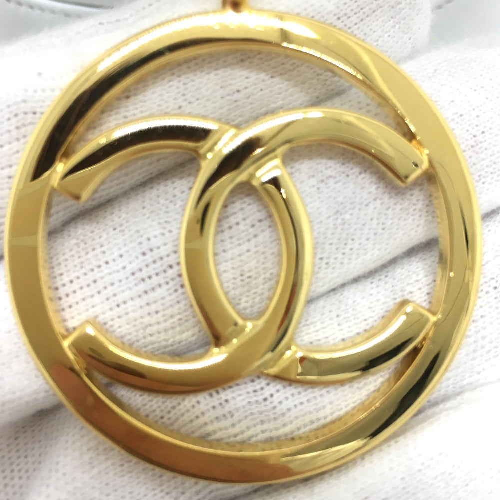 CHANEL CC ココマーク マトラッセ バニティ ショルダーバッグ ラムスキン レディース ホワイト