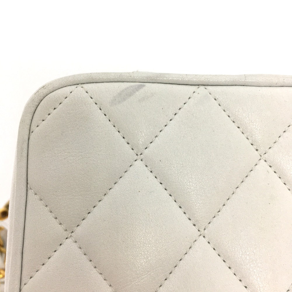 CHANEL CC ココマーク マトラッセ バニティ ショルダーバッグ ラムスキン レディース ホワイト