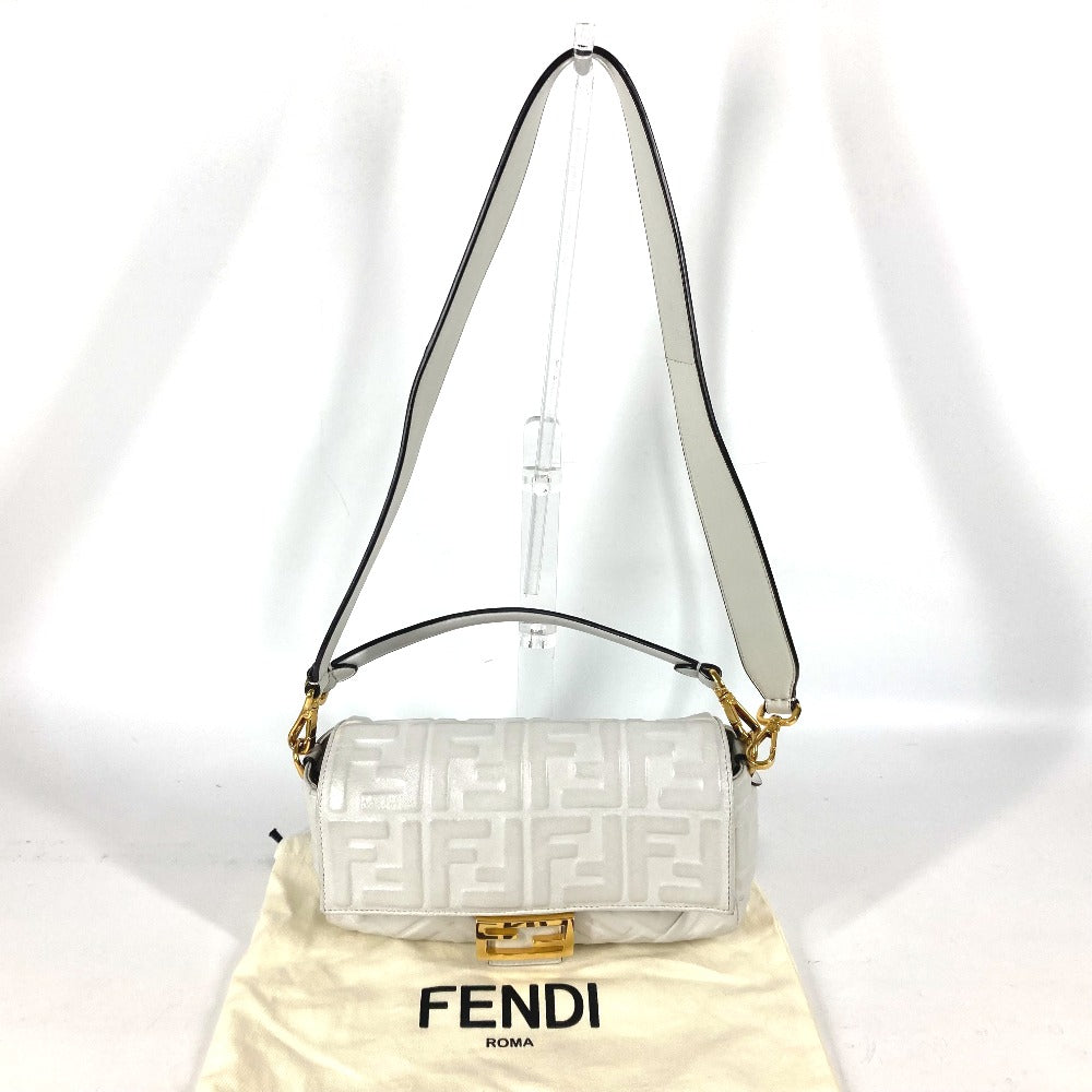 FENDI 8BR600 ズッカ マンマバケット 肩掛け 2WAYバッグ カバン ショルダーバッグ レザー レディース