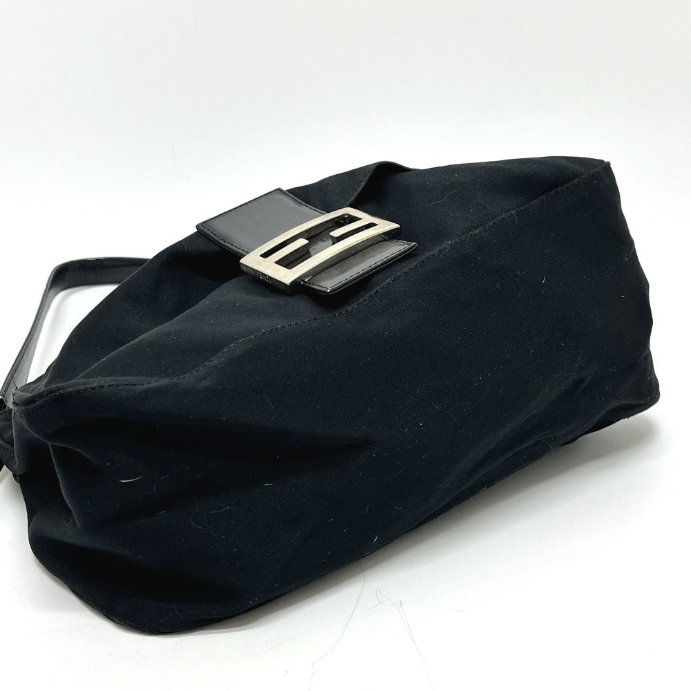FENDI FFロゴ マンマバケット 肩掛け カバン フラップ バッグ ハンドバッグ ナイロン レディース ブラック