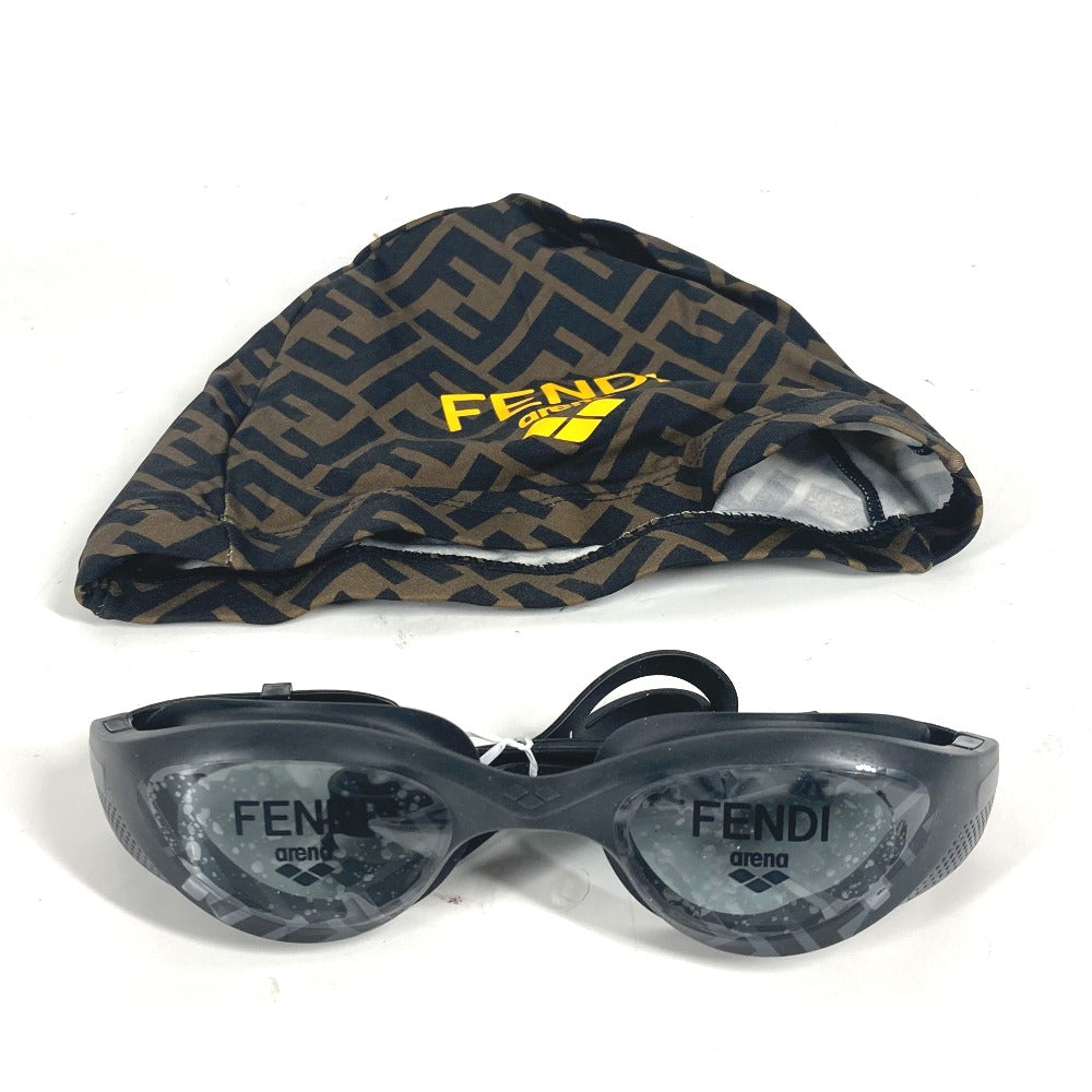 FENDI FOL525 Arenaコラボ 水泳 スポーツ スイミング スイムゴーグル＆キャップ セット 帽子 ズッカ ロゴ 雑貨 プラスチック ユニセックス ブラック