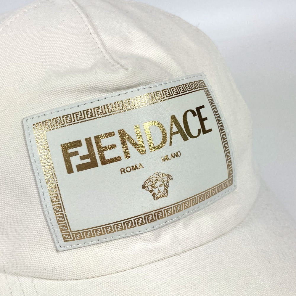 FENDI FXQ768 ヴェルサーチ コラボ versace フェンダーチェ fendace 帽子 キャップ帽 ベースボール キャップ コットン ユニセックス ホワイト - brandshop-reference