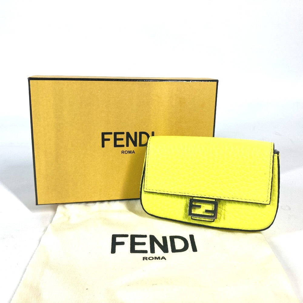 FENDI 7AR763 カバンバケット型 ナノバケット バッグチャーム キーホルダー レザー レディース