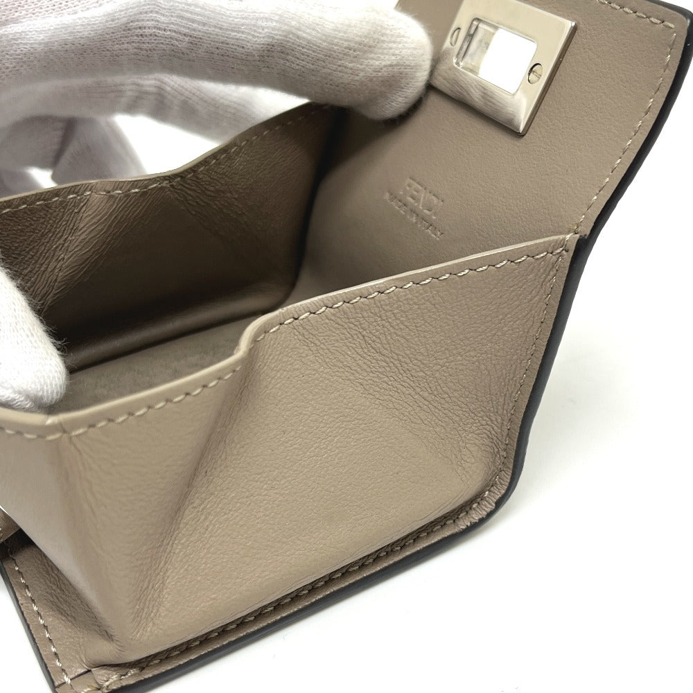 FENDI ターンロック 小銭入れ コインケース レザー レディース ベージュ