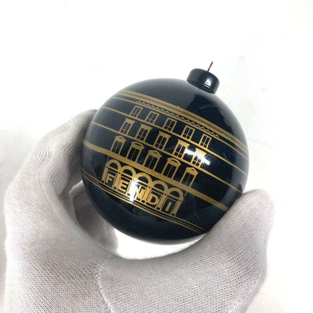 FENDI Xmas クリスマスボール ロゴ クリスマス オーナメント 4個セット ロゴ チャーム プラスチック ユニセックス ゴールド - brandshop-reference