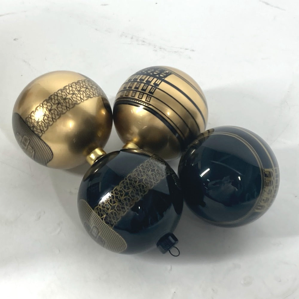 FENDI Xmas クリスマスボール ロゴ クリスマス オーナメント 4個セット ロゴ チャーム プラスチック ユニセックス ゴールド - brandshop-reference