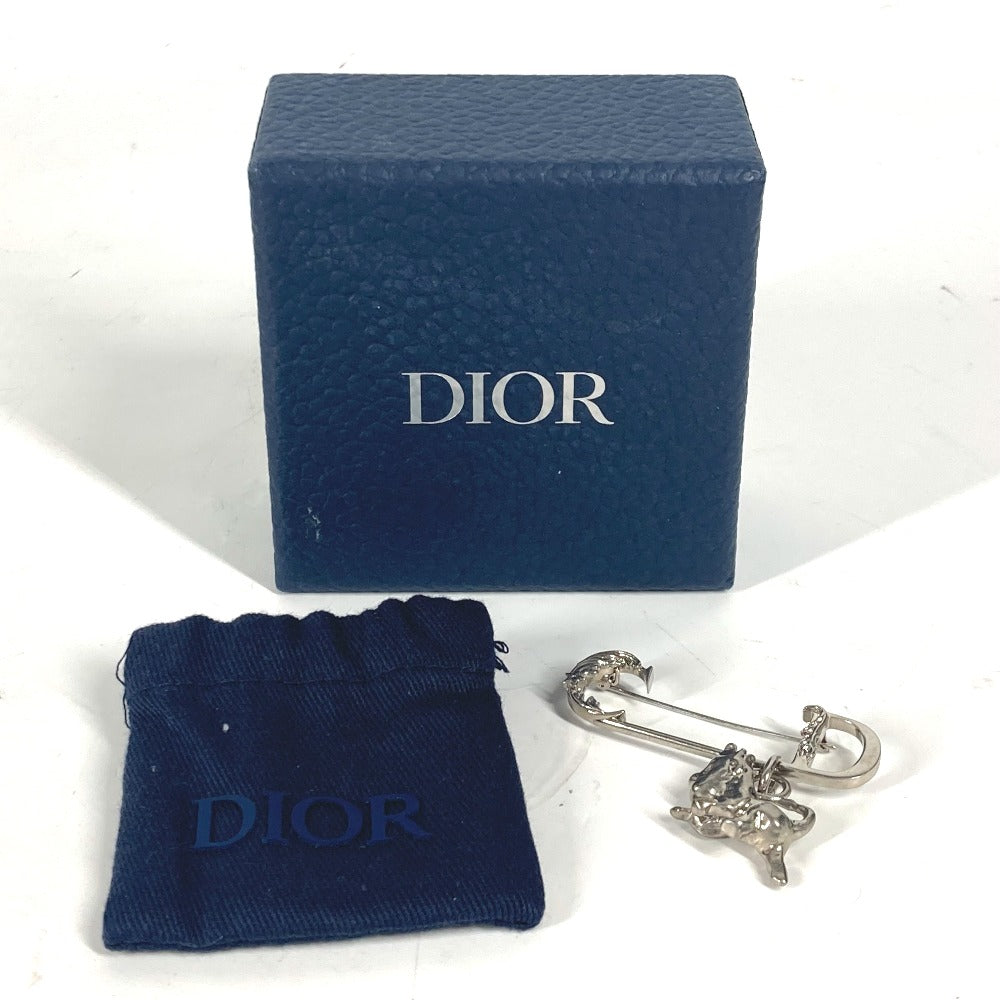 Dior ピータードイグ コラボ  Peter Doig ロゴ CD アクセサリー ブローチ メタル メンズ シルバー