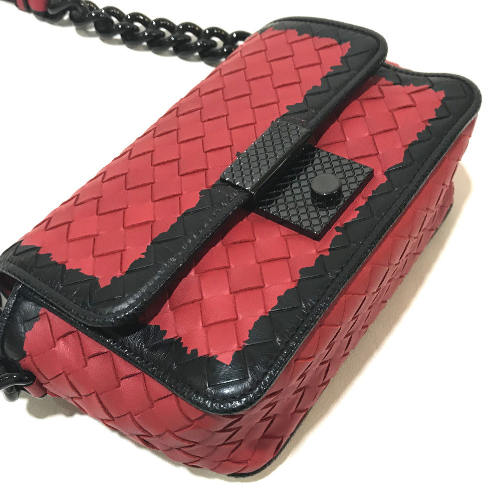 BOTTEGA VENETA 339270 イントレチャート ミニチェーン カバン ショルダーバッグ ラムスキン レディース レッド×ブラック