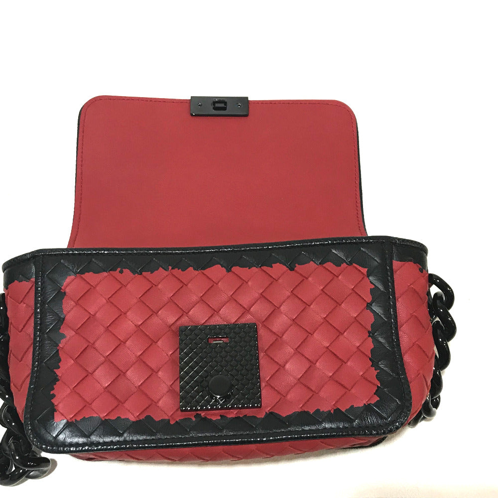 BOTTEGA VENETA 339270 イントレチャート ミニチェーン カバン ショルダーバッグ ラムスキン レディース レッド×ブラック