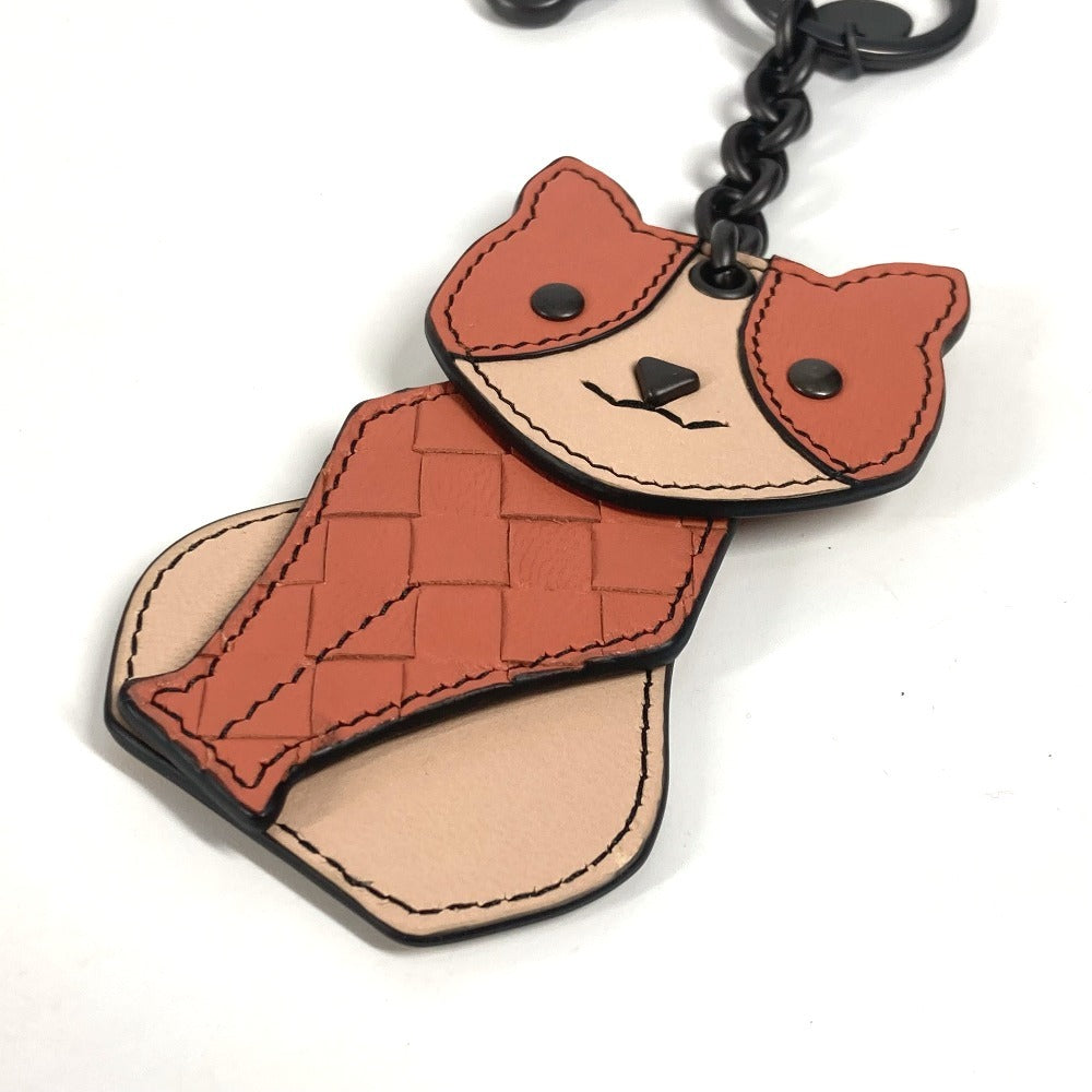BOTTEGA VENETA イントレチャート キャット 猫 アニマル バッグチャーム キーホルダー レザー ユニセックス ベージュ - brandshop-reference