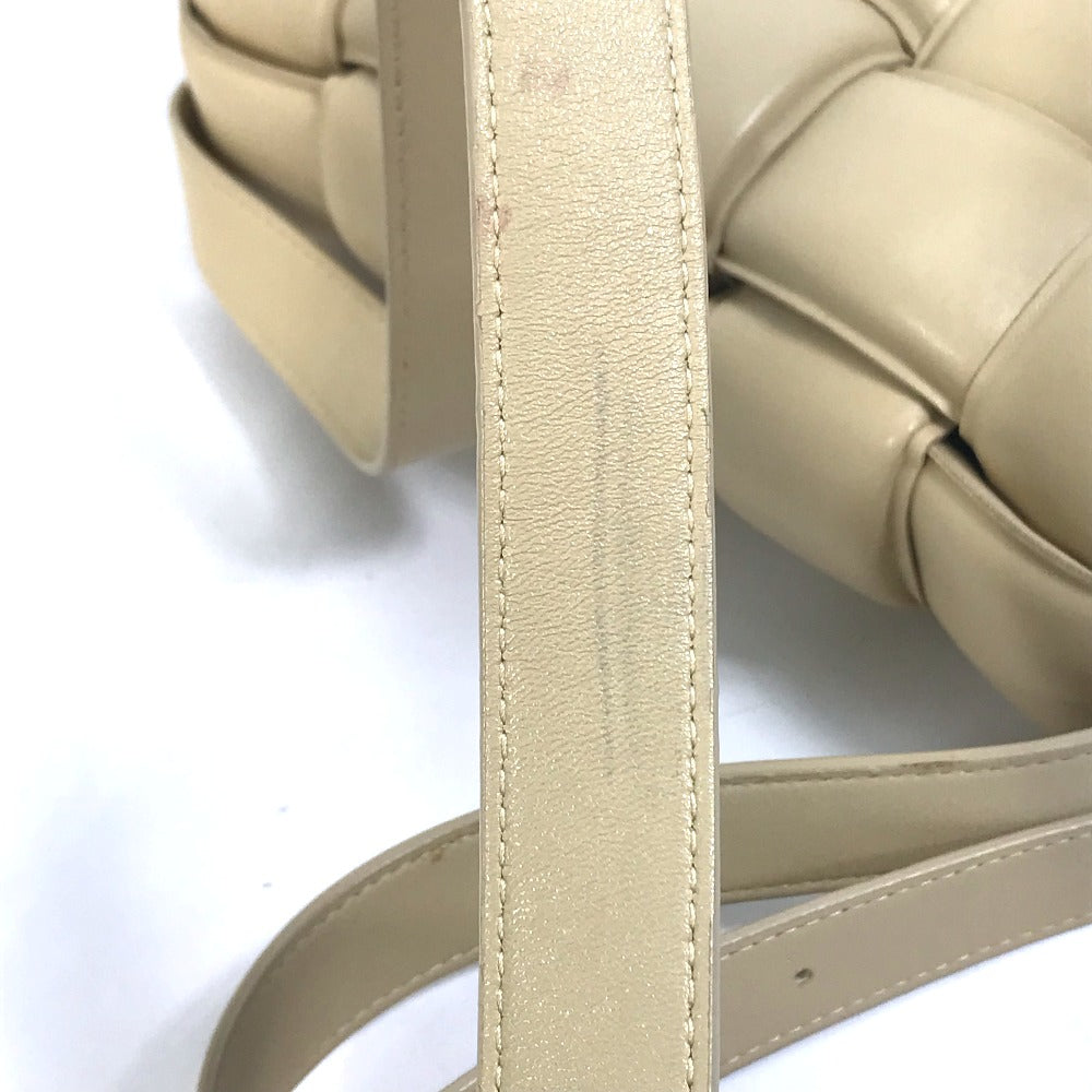 BOTTEGA VENETA 717506 パデッド カセット カバン ショルダーバッグ レザー レディース ベージュ - brandshop-reference