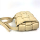 BOTTEGA VENETA 717506 パデッド カセット カバン ショルダーバッグ レザー レディース ベージュ - brandshop-reference