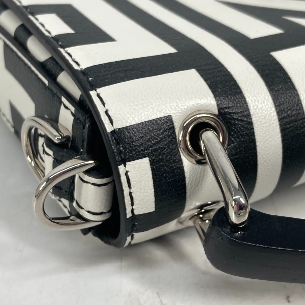 FENDI 7AS142 マークジェイコブス コラボ  バゲット フォンポーチ  カバン ロゴ ショルダーバッグ 2WAYバッグ 斜め掛け ハンドバッグ レザー レディース ホワイト - brandshop-reference