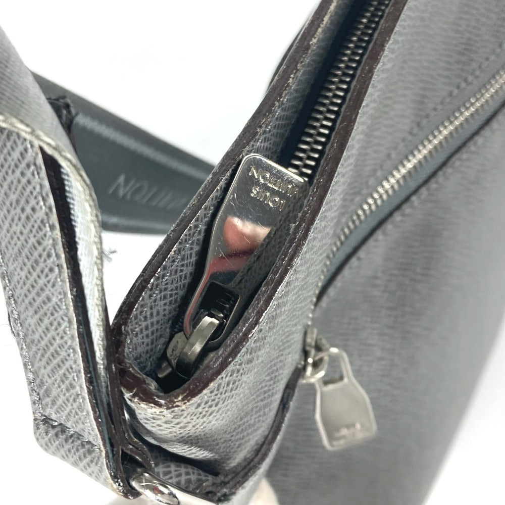 LOUIS VUITTON M32630 タイガ サシャ カバン 斜め掛け ポシェット ショルダーバッグ タイガレザー メンズ グラシエ グレー - brandshop-reference
