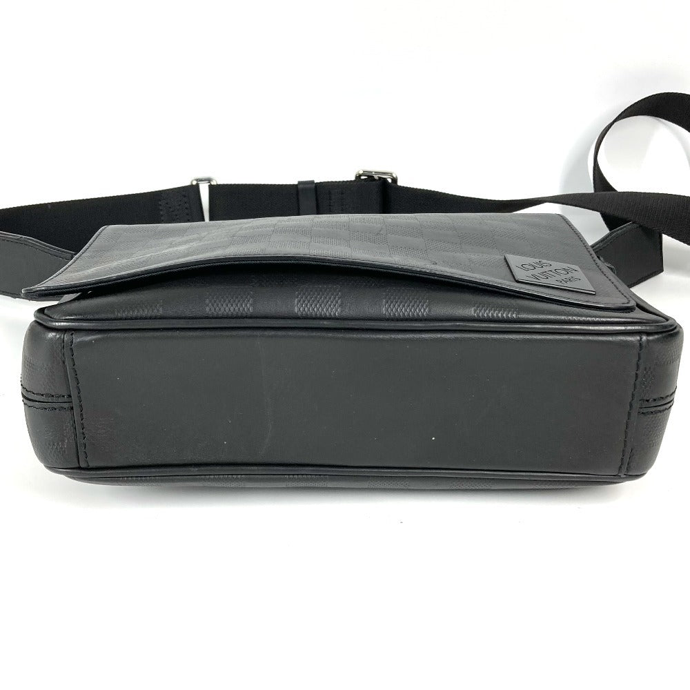LOUIS VUITTON N42711  ダミエアンフィニ ディストリクト PM NV3　 斜め掛け カバン フラップ メッセンジャーバッグ ショルダーバッグ ダミエアンフィニレザー ユニセックス ノワール ブラック - brandshop-reference