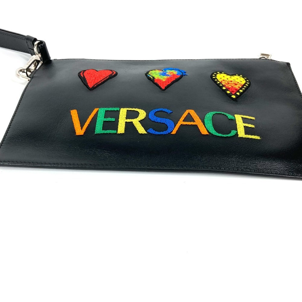 VERSACE ストラップ付 ハート ロゴ　ワッペン カバン ポーチ セカンドバッグ クラッチバッグ レザー ユニセックス ブラック - brandshop-reference