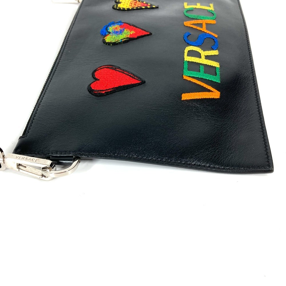 VERSACE ストラップ付 ハート ロゴ　ワッペン カバン ポーチ セカンドバッグ クラッチバッグ レザー ユニセックス ブラック - brandshop-reference