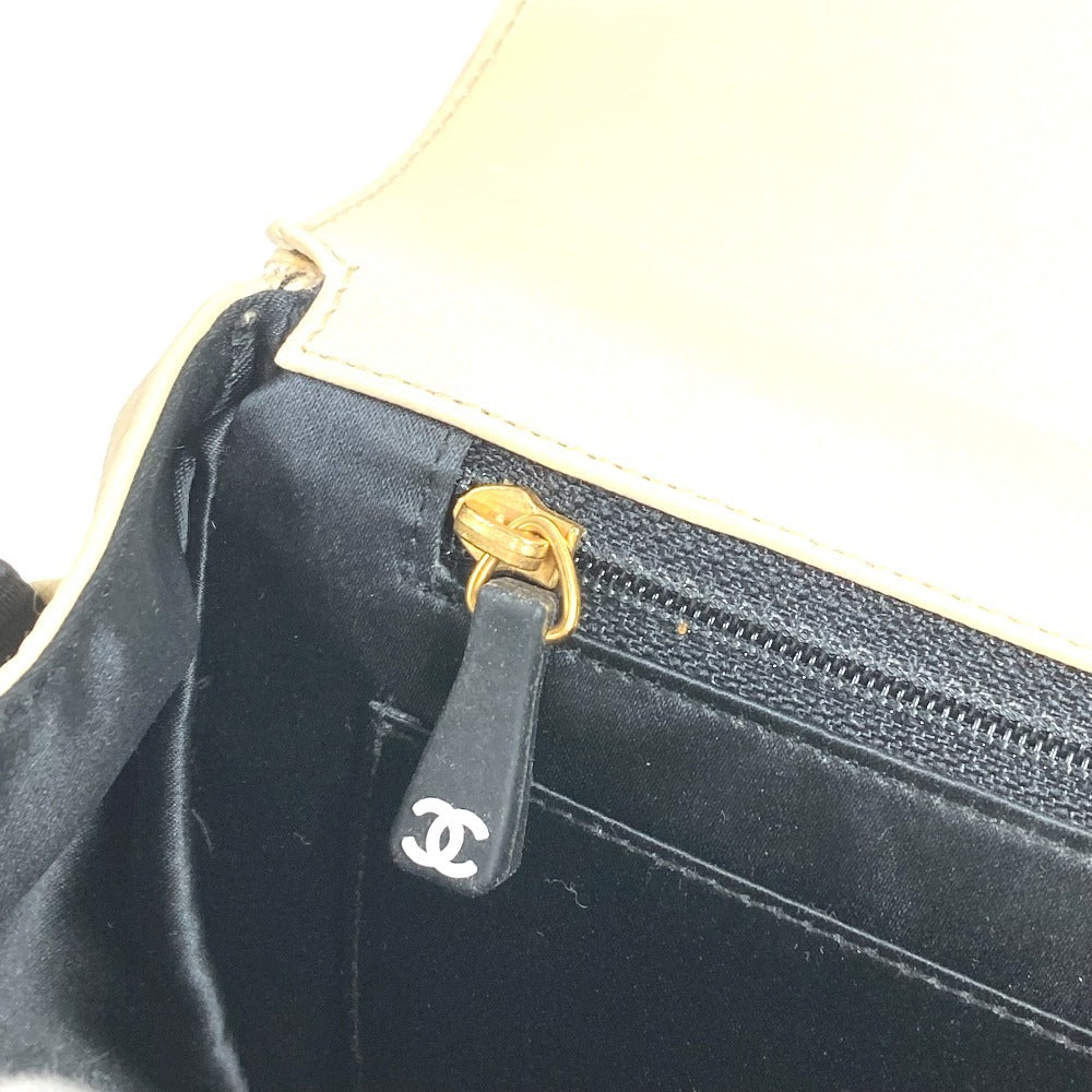 CHANEL CC Coco Mark Chocolate Bar Bicolor Crossbody Bag Flap Pochette Shoulder Bag Leather Women's White