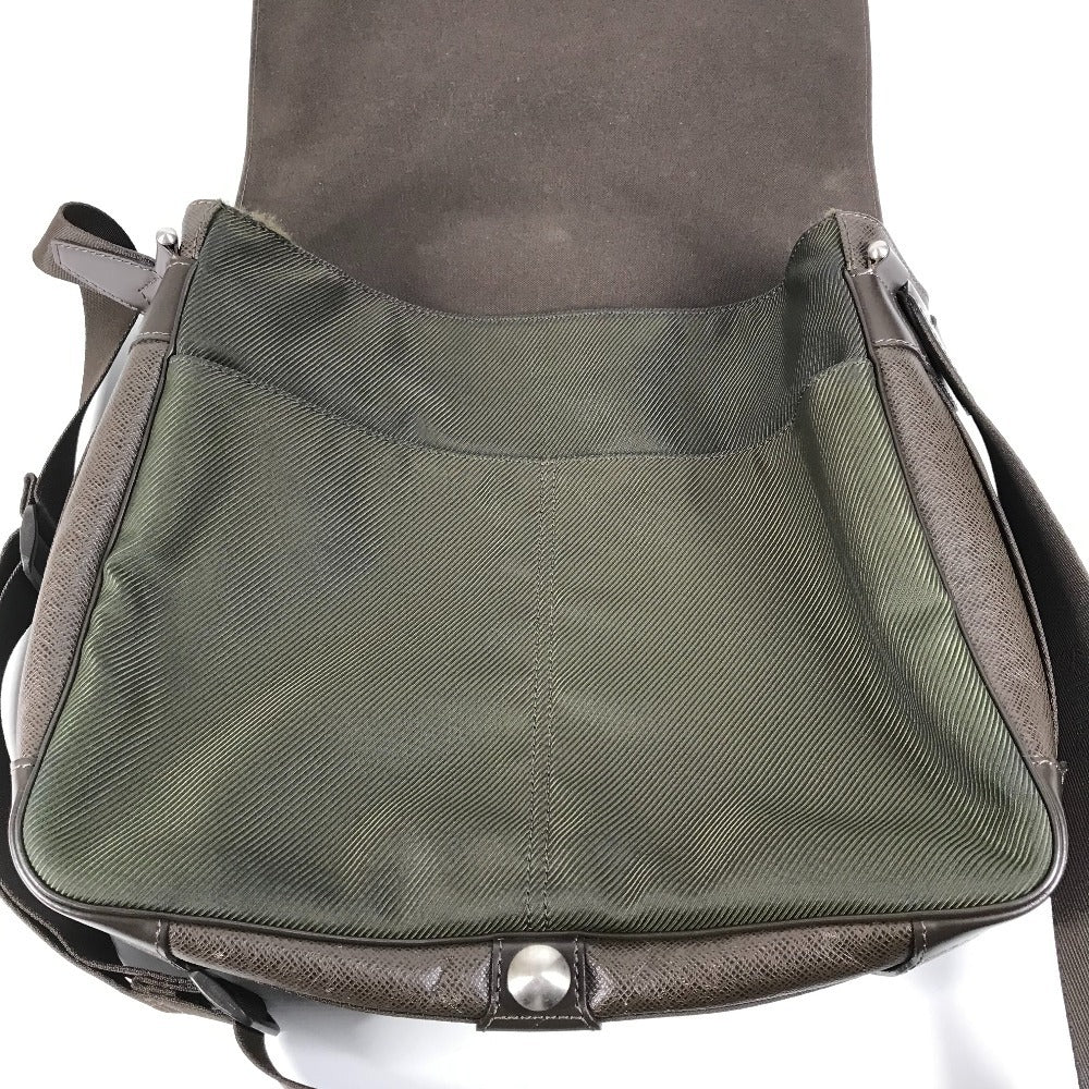 LOUIS VUITTON M30148 タイガ ヴィクトール 斜め掛け フラップ メッセンジャーバッグ カバン ショルダーバッグ タイガレザー ユニセックス グリズリ ブラウン