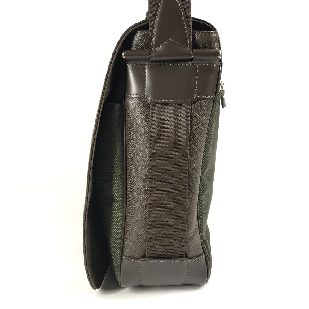 LOUIS VUITTON M30148 タイガ ヴィクトール 斜め掛け フラップ メッセンジャーバッグ カバン ショルダーバッグ タイガレザー ユニセックス グリズリ ブラウン