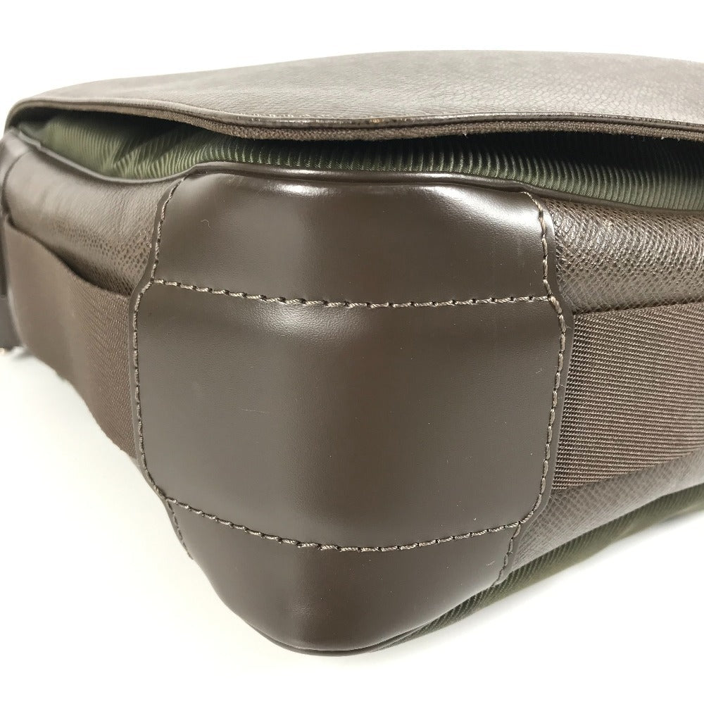 LOUIS VUITTON M30148 タイガ ヴィクトール 斜め掛け フラップ メッセンジャーバッグ カバン ショルダーバッグ タイガレザー ユニセックス グリズリ ブラウン