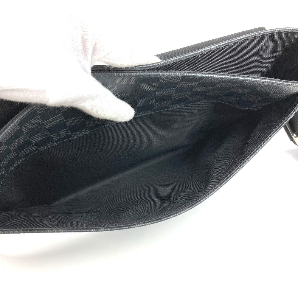 LOUIS VUITTON N40350 Damier Graphite District MM NV2 Crossbody Bag Messenger Bag Shoulder Bag Damier Graphite Canvas Unisex Black