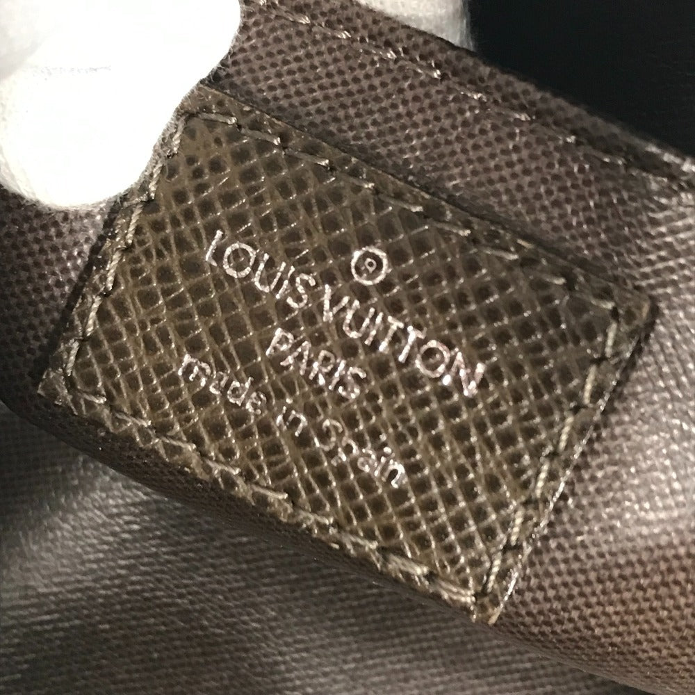 LOUIS VUITTON M32498 タイガ トゥルース イヴァン カバン セカンドバッグ ポーチ 持ち手つき セカンドバッグ タイガレザー ユニセックス グリズリ ブラウン